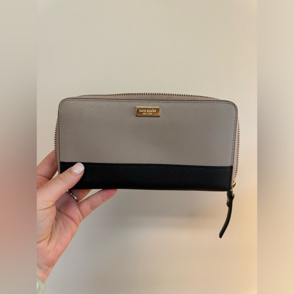 Grey & Black, Large Kate Spade Continental Wallet